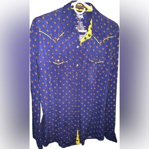Wrangler Rock 47 Purple Western Pearl Snap Buttoned Shirt Size Medium